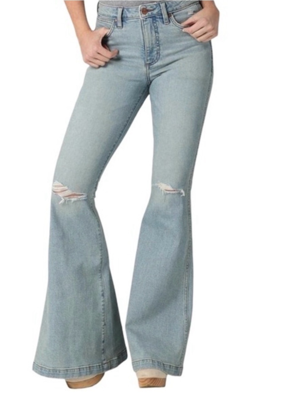 Wrangler High Rise Fierce Flare Jeans
